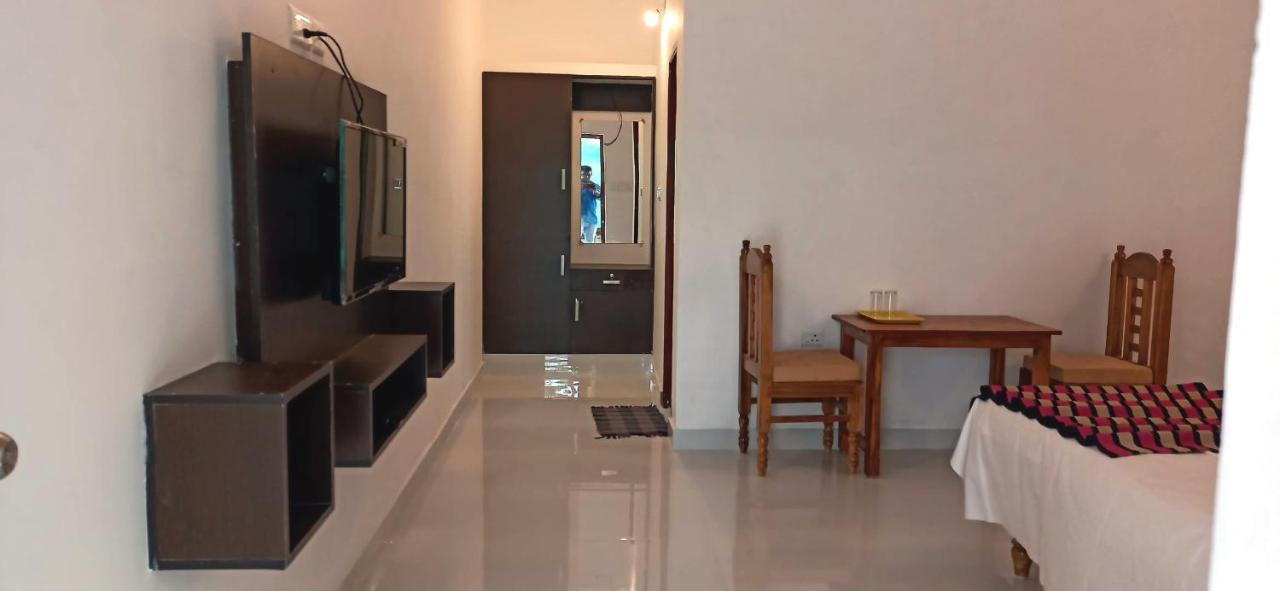 Hotel Neptune Kovalam Thiruvananthapuram Esterno foto
