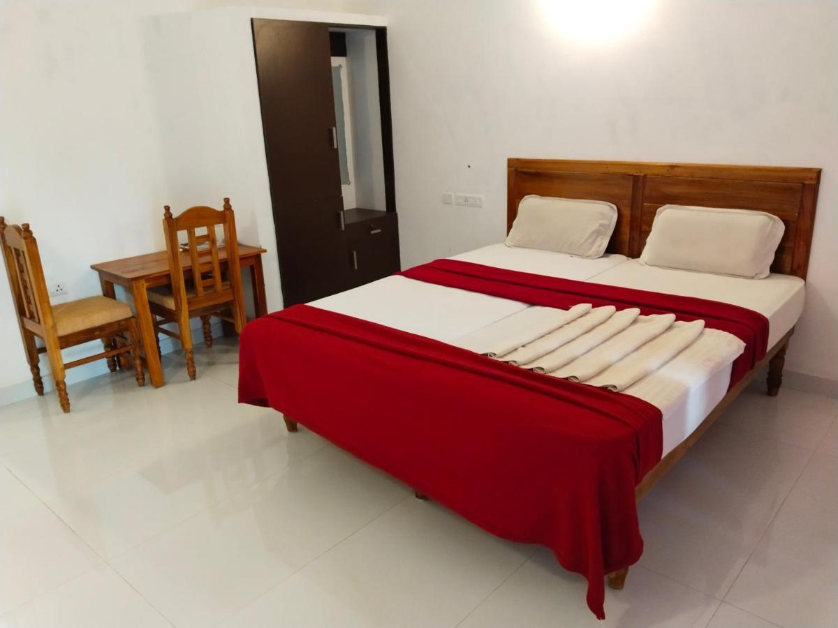 Hotel Neptune Kovalam Thiruvananthapuram Esterno foto